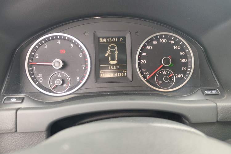 Used Volkswagen Tiguan 2012 1.8TSI Automatic Two-Wheel Drive Elite Edition Odometer Close Up