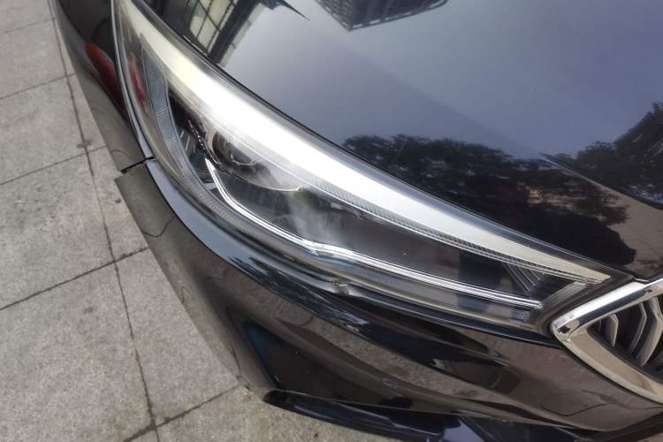 Used Hongqi H5 2018 30TD Smart Connect Dynamic Edition Right Front Headlight