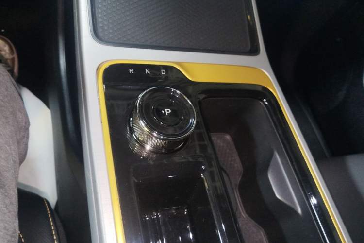 Used AION Y 2022 70 Tech Edition Lithium Iron Phosphate