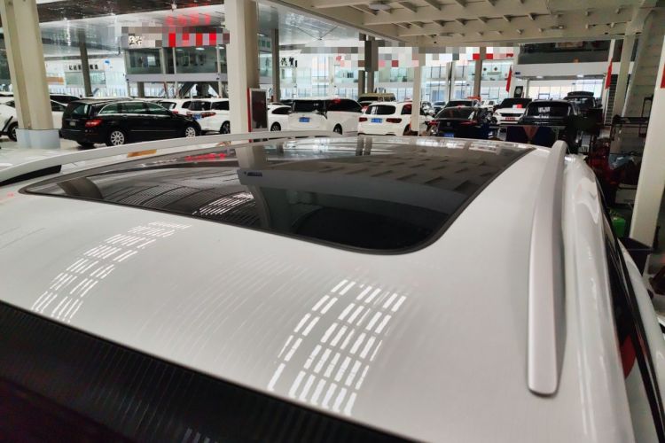 Used Volkswagen Tharu 2023 300TSI Two-Wheel-Drive Moonlight Edition Roof