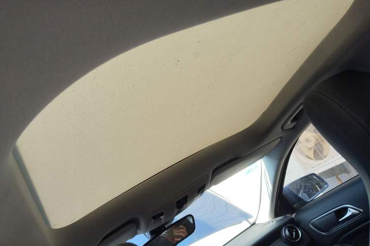 Used Mercedes-Benz GLA 2019 GLA 200 Dynamic Edition Headliner