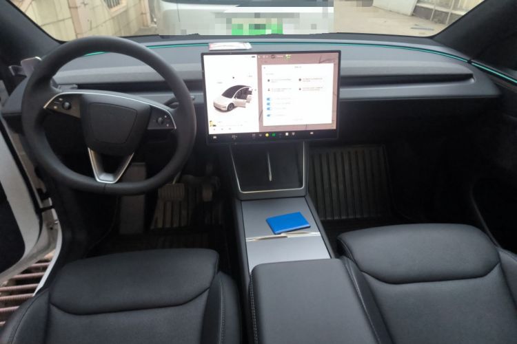 Used Tesla Model Y L 2025 Model Long-Range All-Wheel-Drive Version
