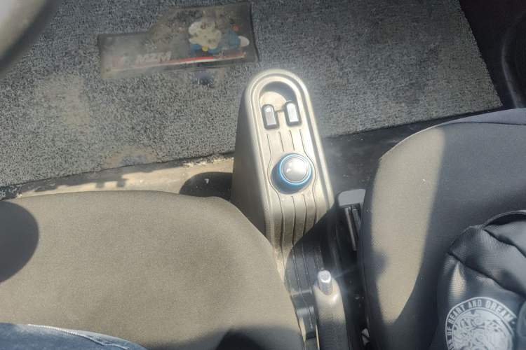 Used Wuling Hongguang MINIEV 2022 Zizai Version Lithium Iron Phosphate Gear Lever