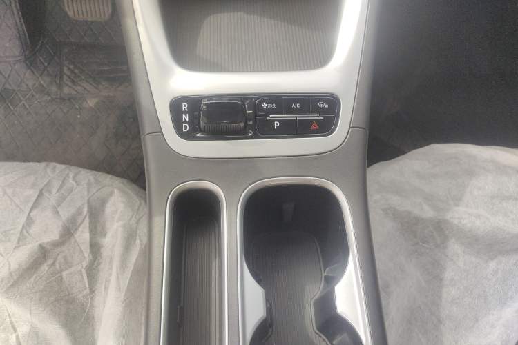 Used Geely Galaxy Geome 2025 310km Youth Edition Gear Lever