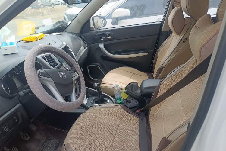 Used CHANGAN CS35 2016 1.6L Manual Luxury Model China IV Standard Left Front Seat