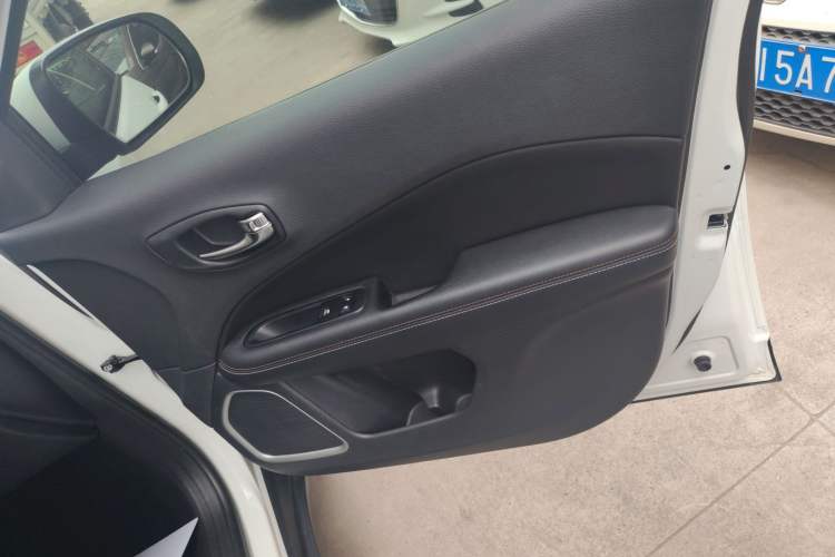 Used Jeep Compass 2017 200T Automatic Family Edition