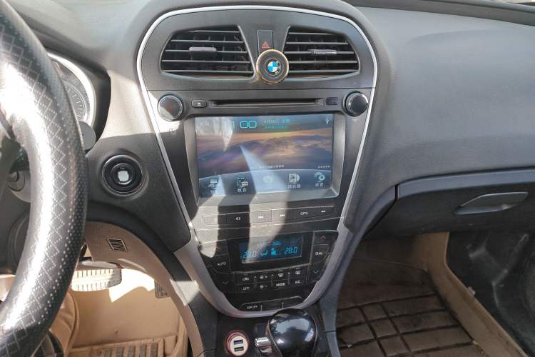 Used GAC Trumpchi GS5 2012 2.0L Automatic Two-Wheel Drive Luxury Edition