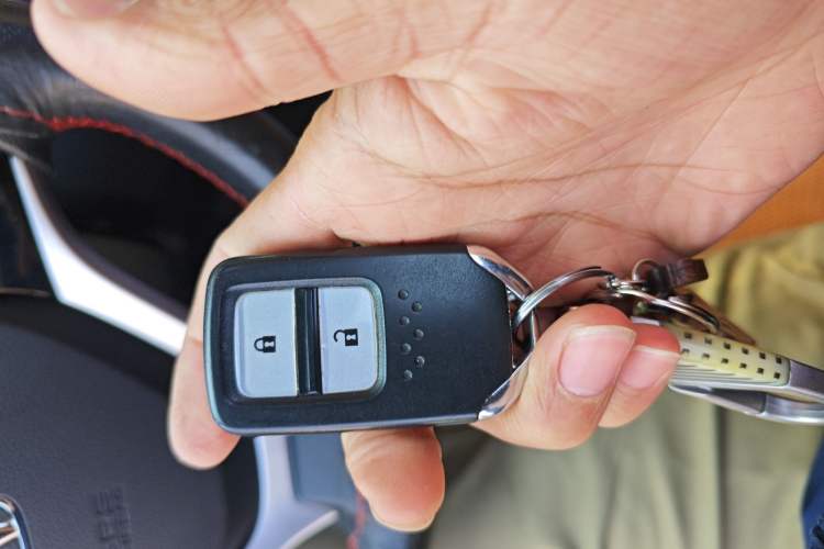 Used Honda Jade 2017 1.8L automatic Comfort version 5 seats
