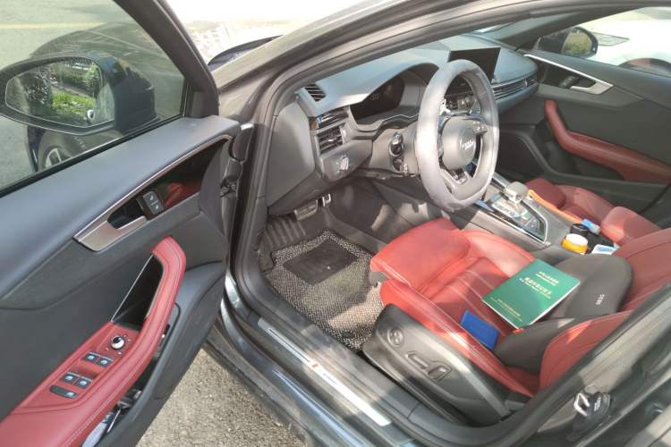 Used Audi A4L 2023 40 TFSI Luxury Dynamic Model Driver Seat