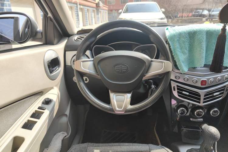 Used Oley 2012 Sedan 1.5L Manual Comfort Model Steering Wheel
