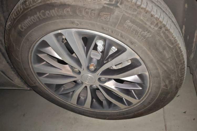 Used Buick GL8 2022 ES Landtrek 653T Luxury Edition
