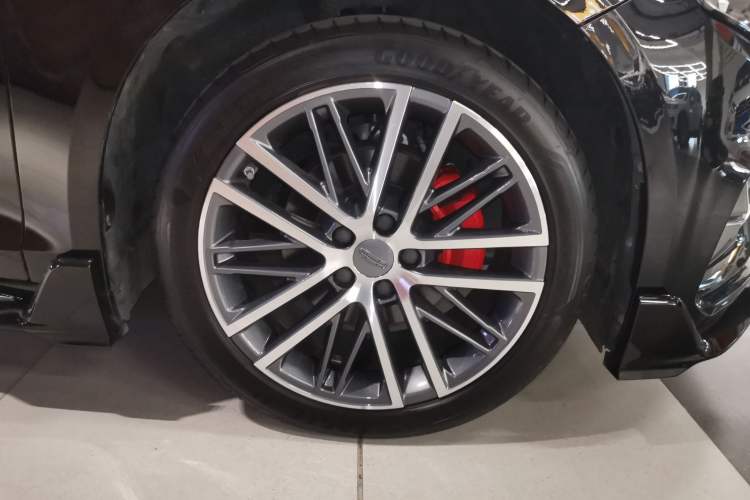 Used Geely Auto Preface 2023 1.5TD Kunlun Edition Right Front Wheel Hub