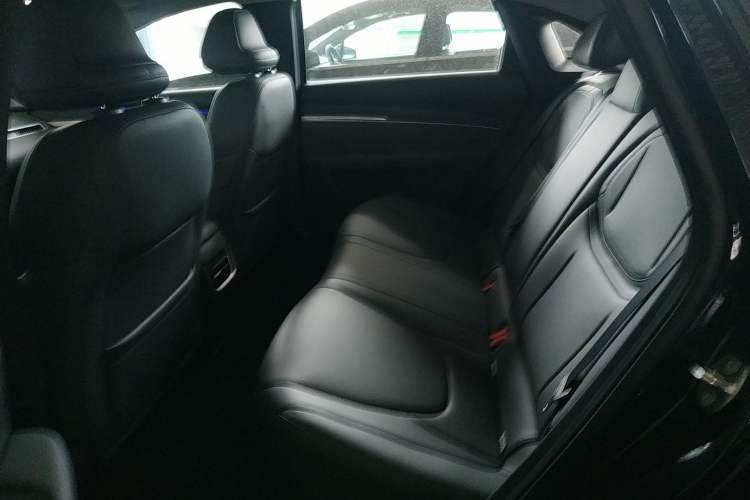 Used XPeng MONA M03 2025 600 with Ultra-Long Range Max Left Rear Seat