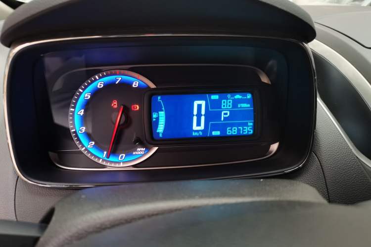 Used Chevrolet Trax 2016 1.4T Automatic Two-Wheel Drive Comfort Version with Sunroof Instrument Cluster