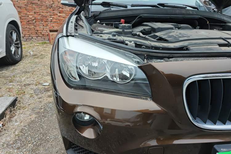 Used BMW X1 2013 sDrive18i Fashion Model Right Front Headlight