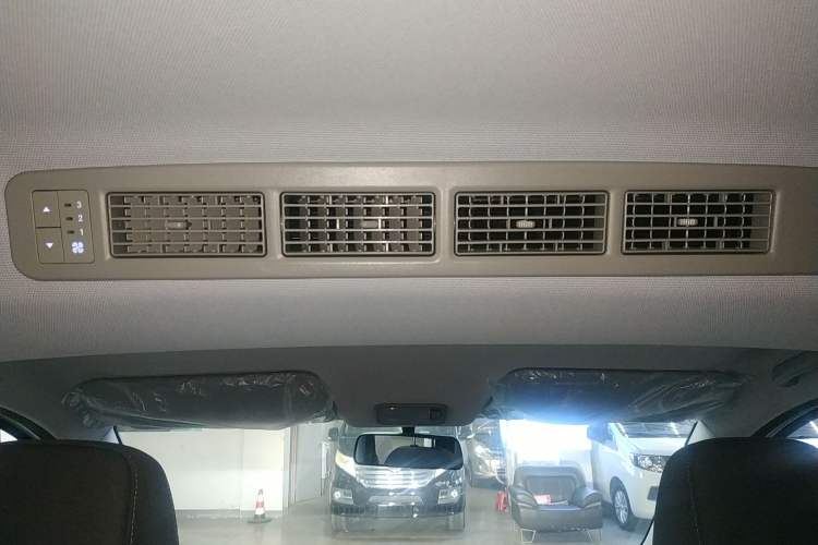 Used Wuling Hongguang New Energy 2024 All-Electric Model 300KM Standard Version
