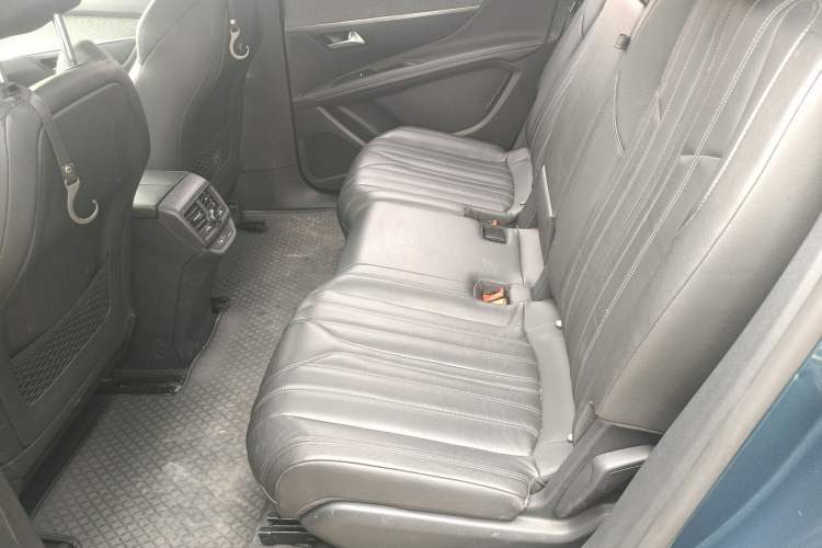 Used Peugeot 5008 2017 380THP 7-Seater Luxury Edition