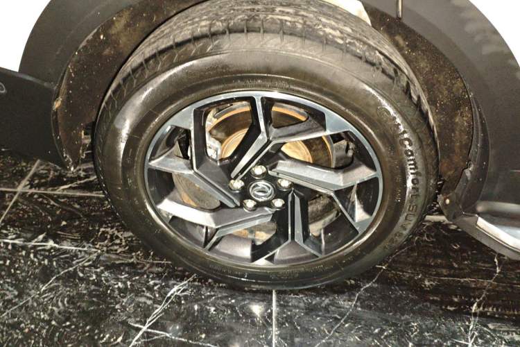 Used Dongfeng Aeolus AX7 2019 1.6T Automatic AI Navigation Model China V Standard
