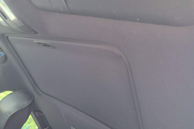 Used Mazda CX-4 2016 2.0L Automatic 2WD Blue Sky Dynamic Edition Headliner