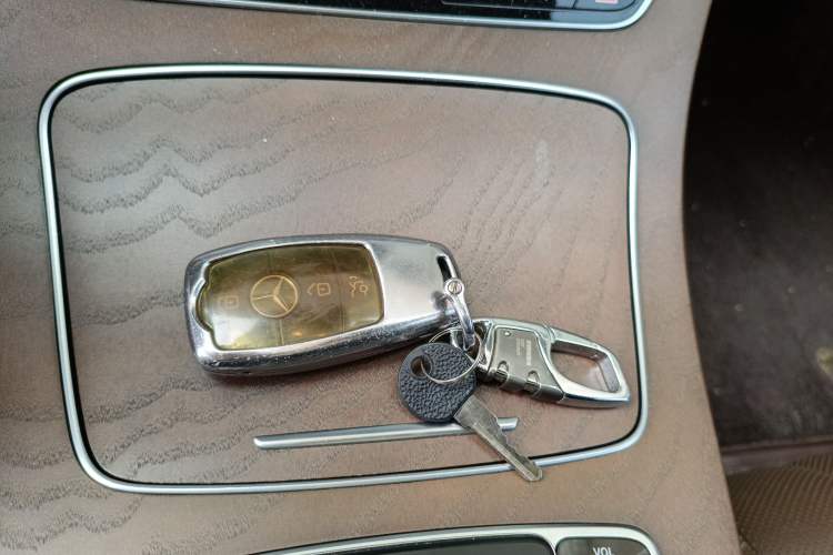 Used Mercedes-Benz E-Class 2021 E 300 L Premium Edition