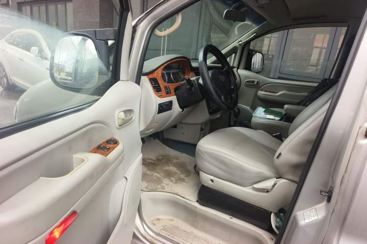 Used JAC Group Refine 2011 2.4L Colorful Journey Gasoline Standard Edition HFC4GA1-C
