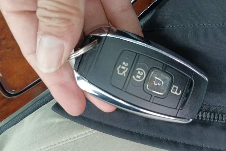 Used Lincoln Continental 2017 2.0T Two-Wheel Drive Deluxe Edition Vehicle Key