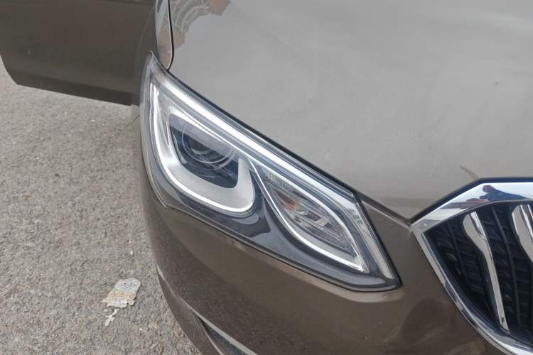 Used Buick GT 2017 15N Manual Entry-Level Trim Right Front Headlight