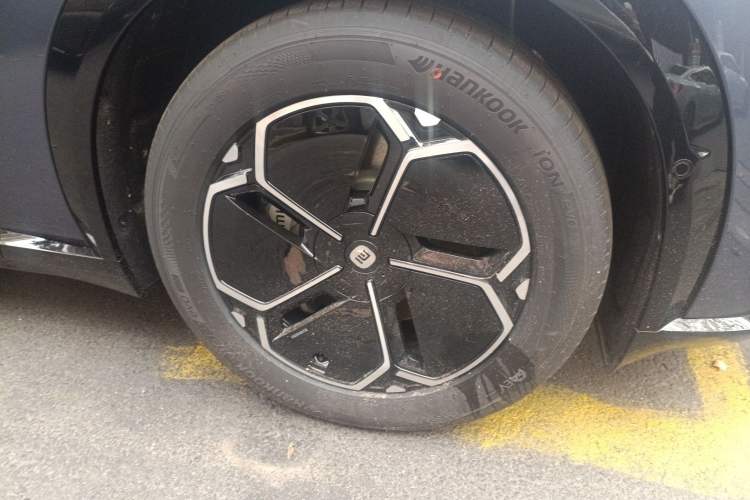 Used Xiaomi Auto YU7 2025 Ultra-Long Range All-Wheel Drive Pro Version