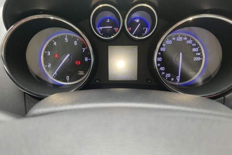 Used CHANGAN CS35 2016 1.6L Automatic Luxury Model China IV Standard