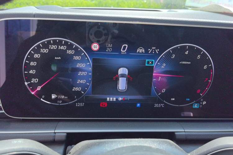 Used Mercedes-Benz GLE 2025-Year Restyled GLE 450 4MATIC Luxury Edition Instrument Cluster