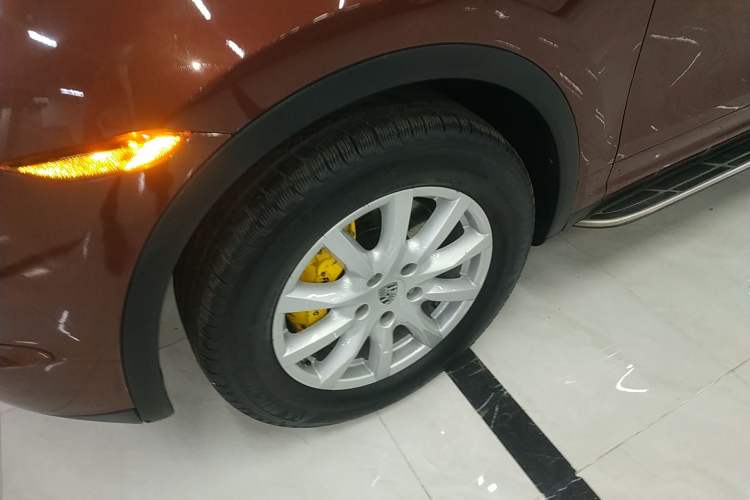 Used Porsche Cayenne 2011 3.6L automatic transmission U.S. specification