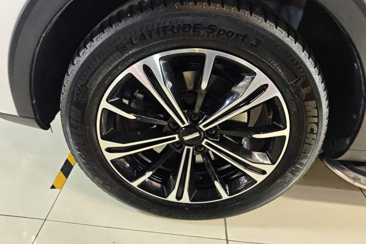 Used Wey VV6 2021 2.0T Two-Wheel Drive Smart Protection+