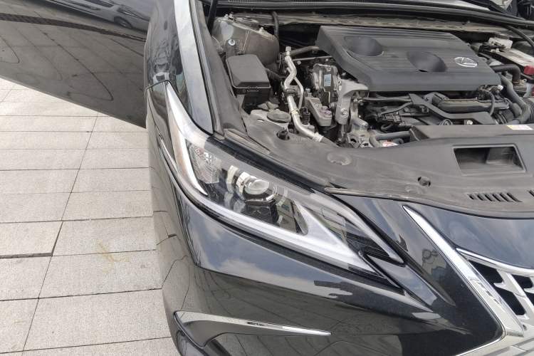 Used Lexus ES 2022 200 Excellence Edition