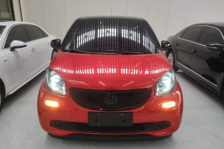 Used smart forfour 2018 0.9T 66 kW Fashion Edition
