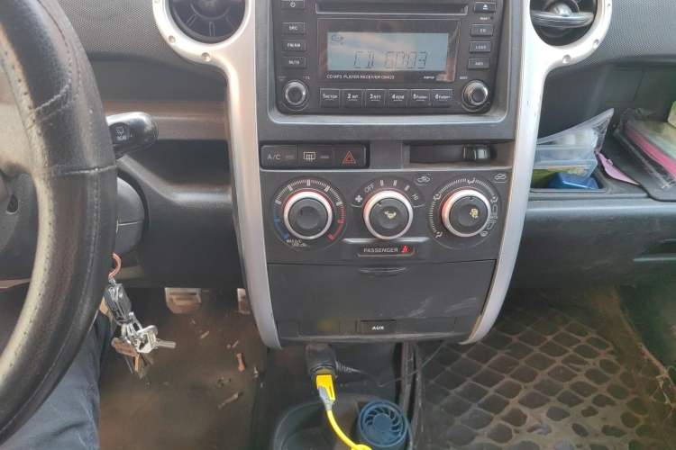 Used Great Wall M2 2010 1.5L Manual Luxury Edition Audio And AC Panel