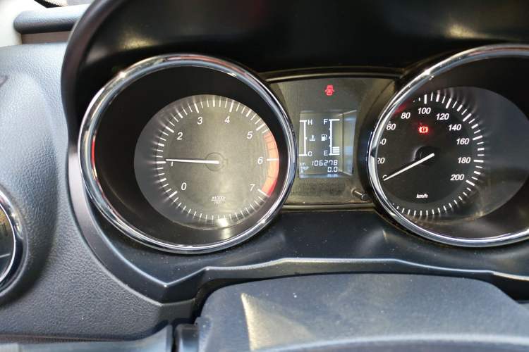 Used HYOSOW S3 2014 1.5L Comfort Version China IV Emission Standard