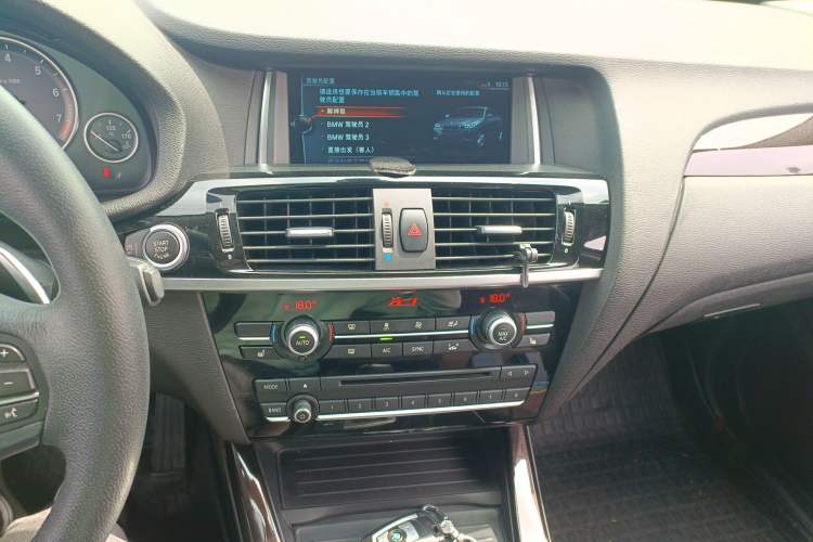 Used BMW X4 2014 xDrive20i X Design Package Audio And AC Panel