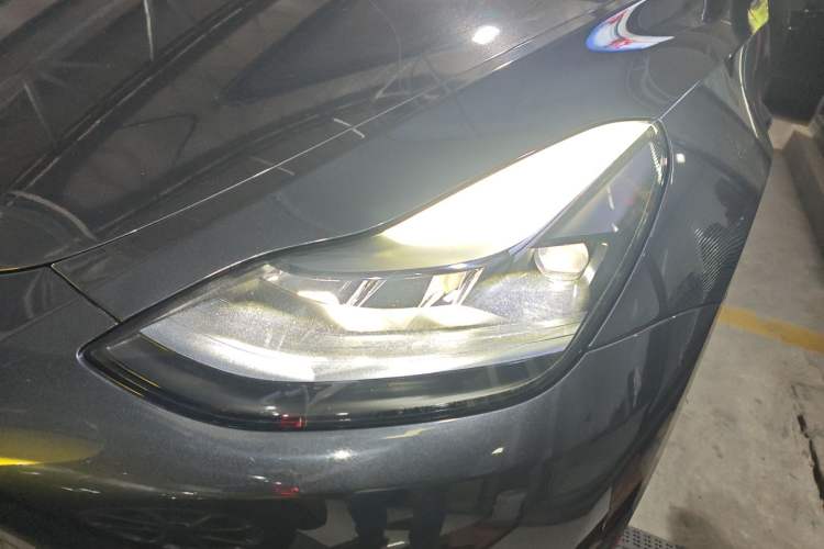 Used Tesla Model Y 2024 Long-Range All-Wheel-Drive Version Left Front Headlight