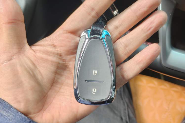 Used Chevrolet Orlando 2020 Light Hybrid Redline 530T Automatic Enjoyment Edition (5+2 Models)
