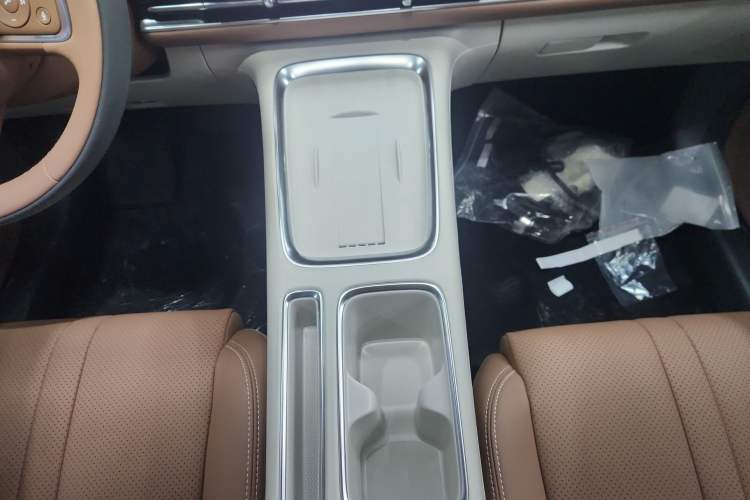 Used Wuling Bingo S 2025 Model 325km Deluxe Edition