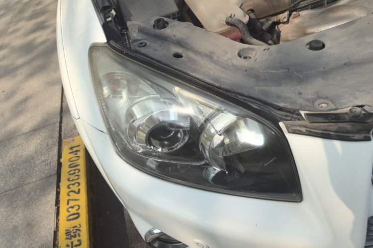 Used Toyota RAV4 2013 Special Edition 2.4L Automatic 4x4 Prestige Right Front Headlight