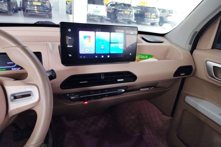 Used Geely Galaxy Panda 2024 Panda Mini 200km Dragon Edition