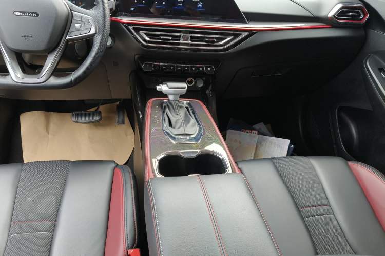 Used CHANGAN OSHAN X5 2021 Revised Version 1.5T DCT Luxury Edition