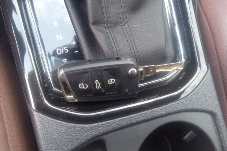 Used Volkswagen Touran 2016 Volkswagen Touran L 330TSI DSG Luxury Edition