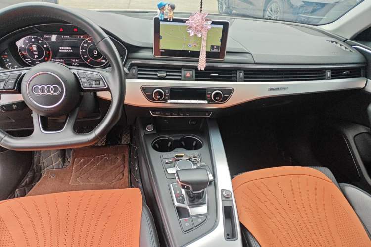 Used Audi A4L 2018 30th Anniversary Edition 45 TFSI quattro Sport model