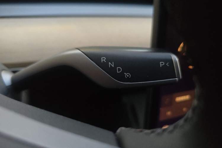 Used Tesla Model Y 2021 Standard Range Rear-Wheel Drive Version