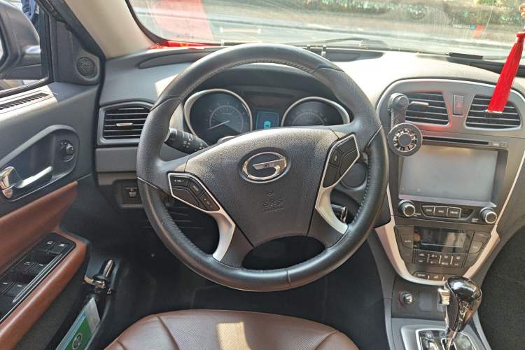 Used GAC Trumpchi GS5 2013 1.8T Automatic Two-Wheel Drive Elite Edition Steering Wheel