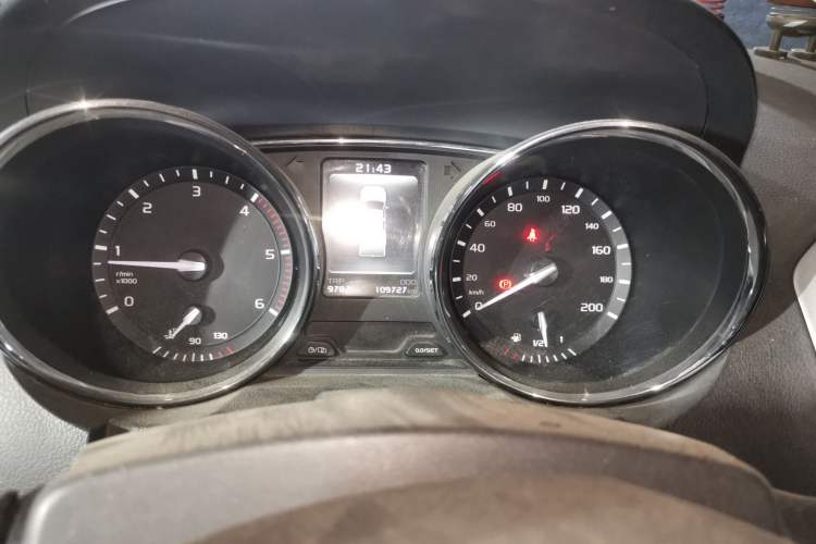 Used Isuzu TAGA 2018 3.0T Four-Wheel Drive Luxury Edition
