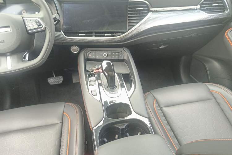 Used Haval F7 2021 2.0T Two-Wheel Drive i-Van