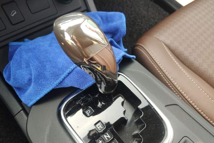 Used BYD S7 2016 2.0T Automatic Prestige Edition Gear Lever